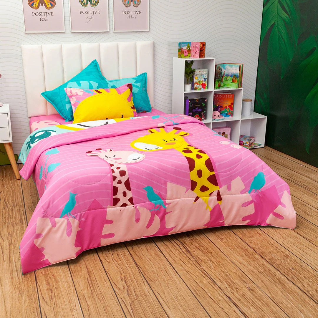 Cubrelecho Semi Acolchado Infantil Azul Claro para Cama Sencillo 100 X 190 Cm Doble Faz de Jirafas - Imagen 2